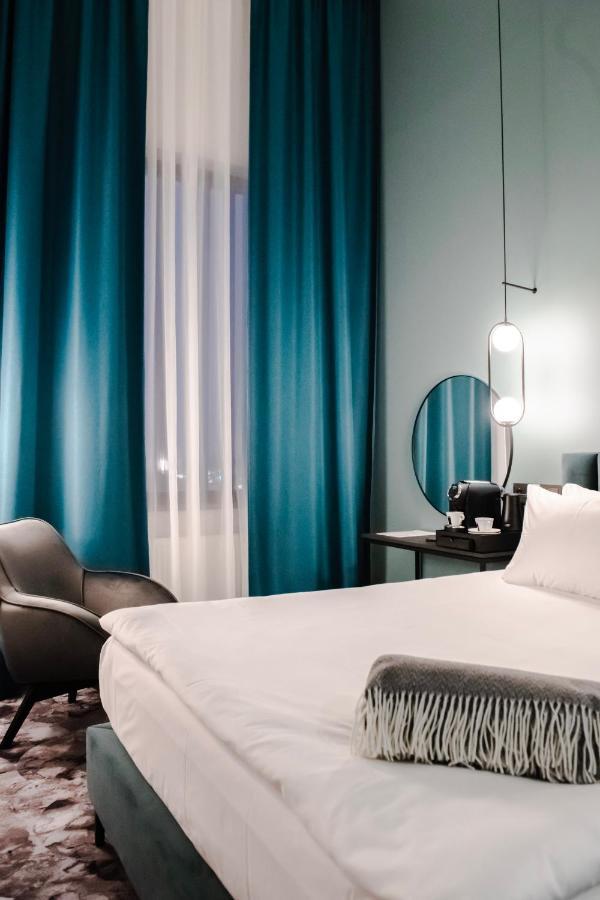 Loop Hotel